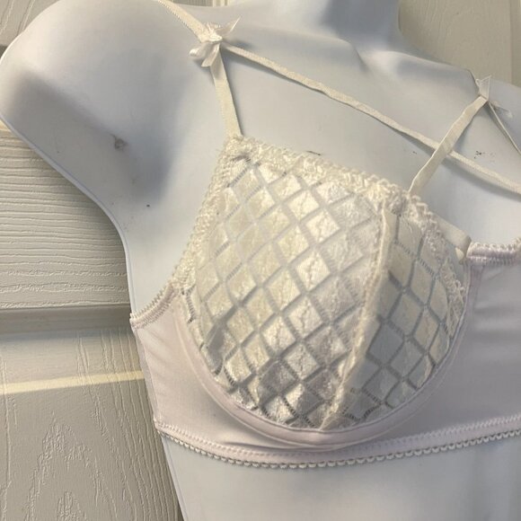 For Love & Lemons Cross Your Heart Sweet Sexy Caged Bra Honeymoon - Picture 5 of 7